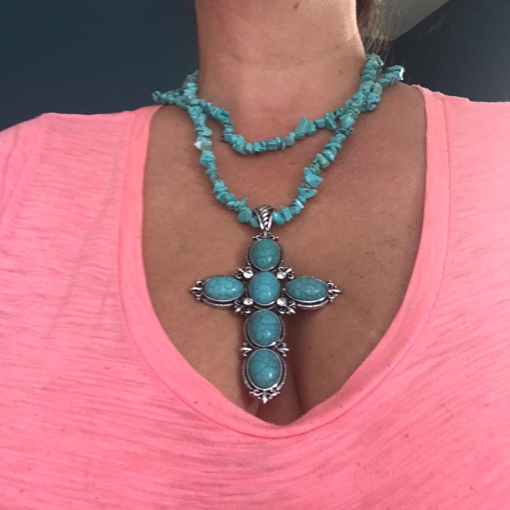 CROSS NECKLACE